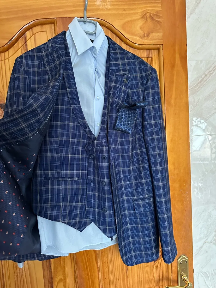 Men’s suits - Image 4
