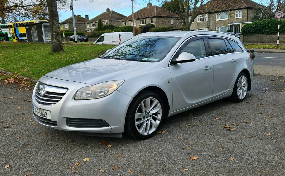 2011 Opel Insignia 2.0 CDTI Exclusive - Image 3