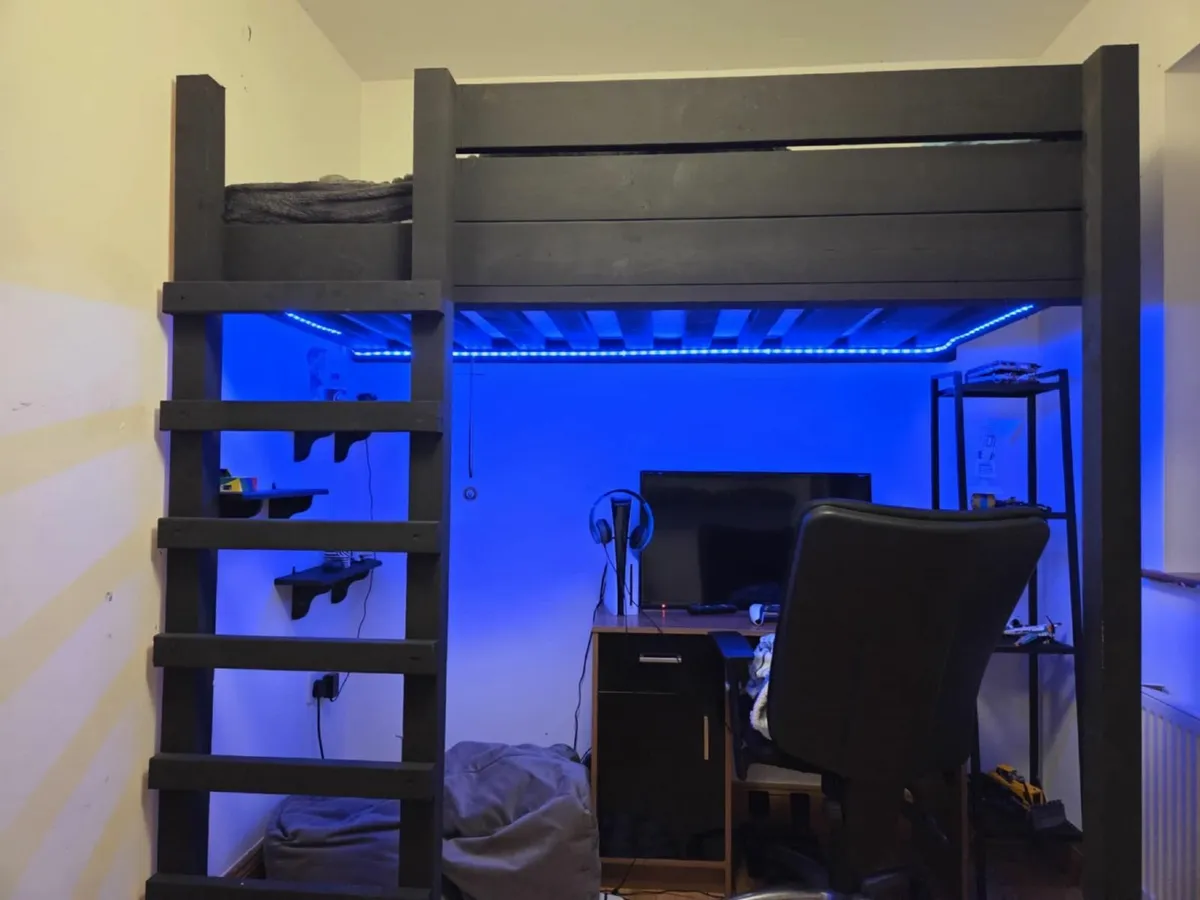 Kids bunk bed - Image 1