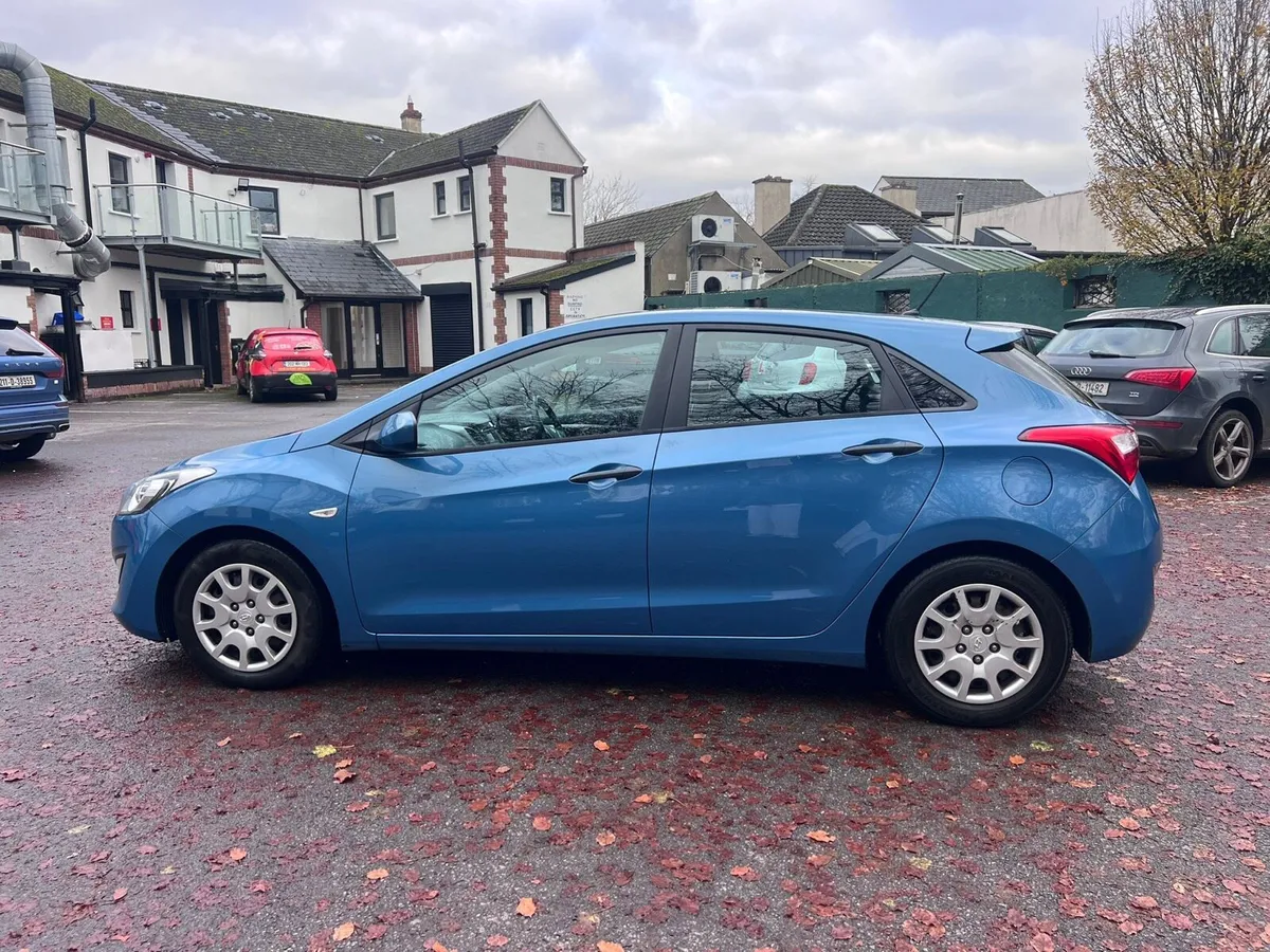 Hyundai i30 - Image 4