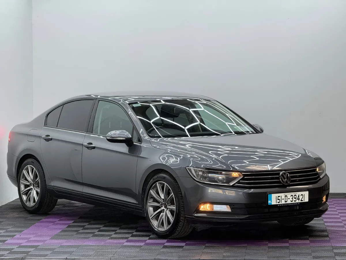2015 Volkswagen Passat 1.6TDI, - Image 1