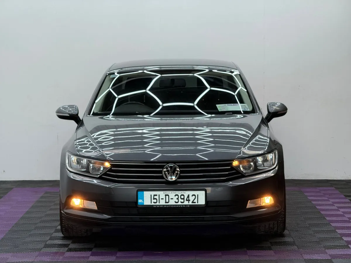 2015 Volkswagen Passat 1.6TDI, - Image 2