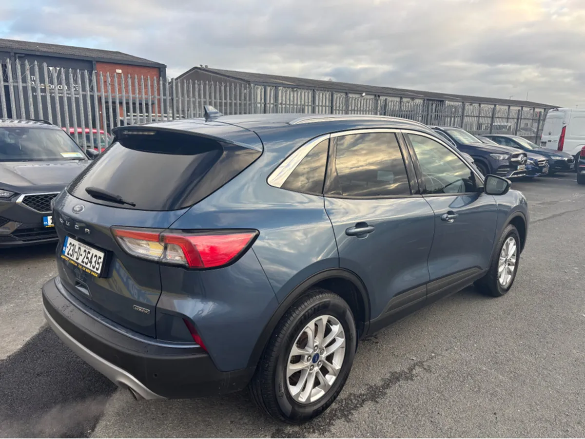 Ford Kuga TITANIUM 2.5 PHEV 225 S6.2 CT 4DR - Image 3
