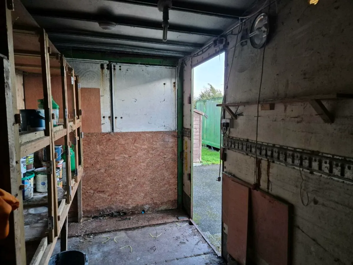 Containers x 2 - Image 2