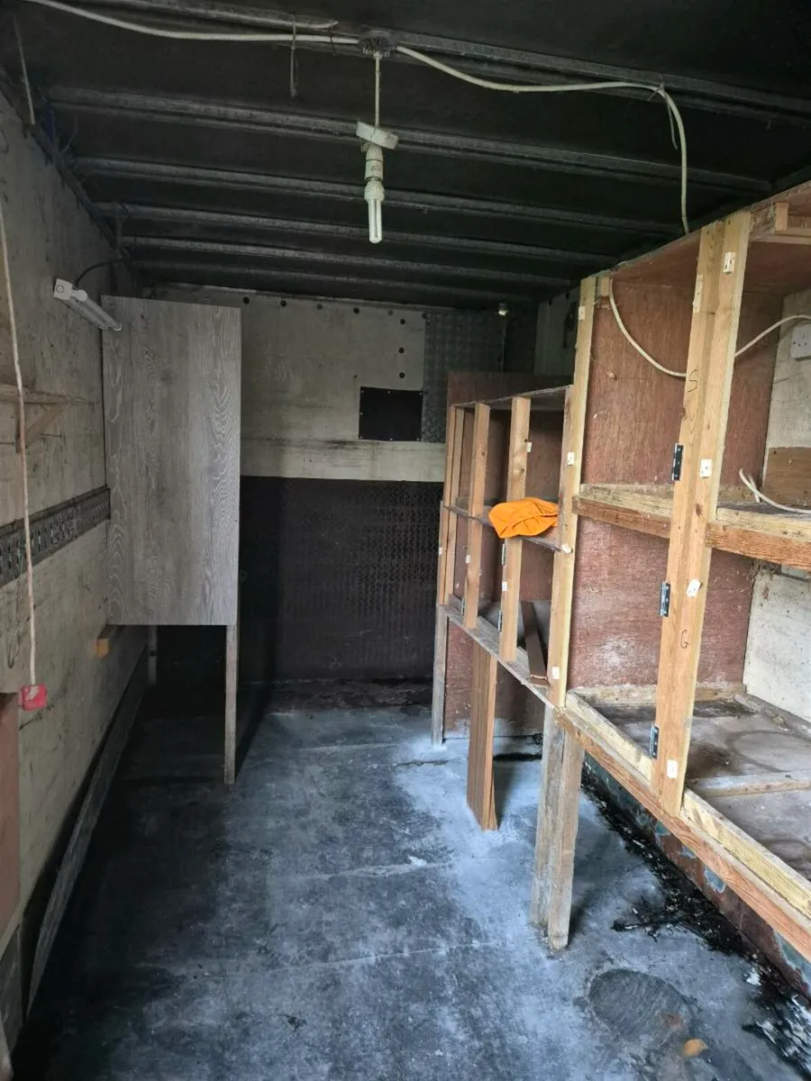 Containers x 2 - Image 3