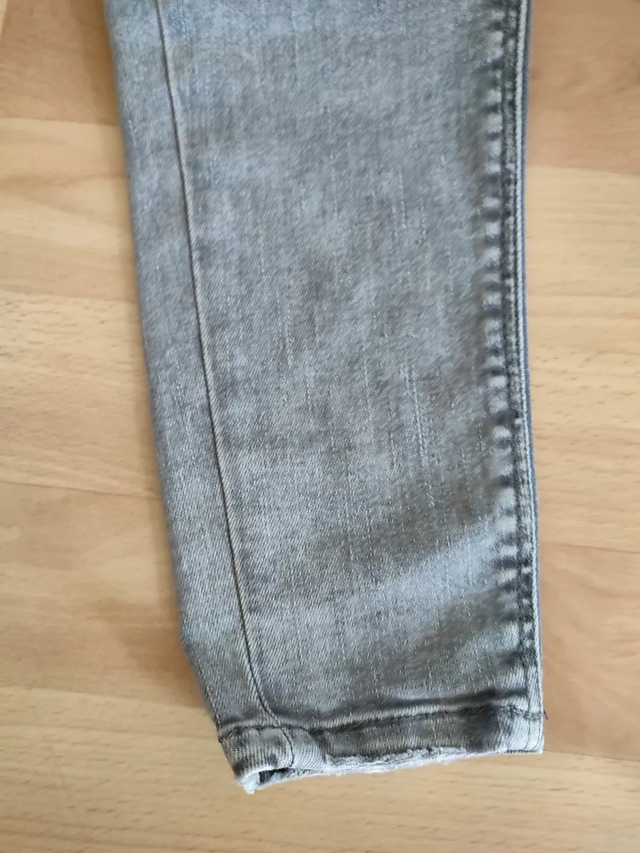 jeans - never worn - Image 3