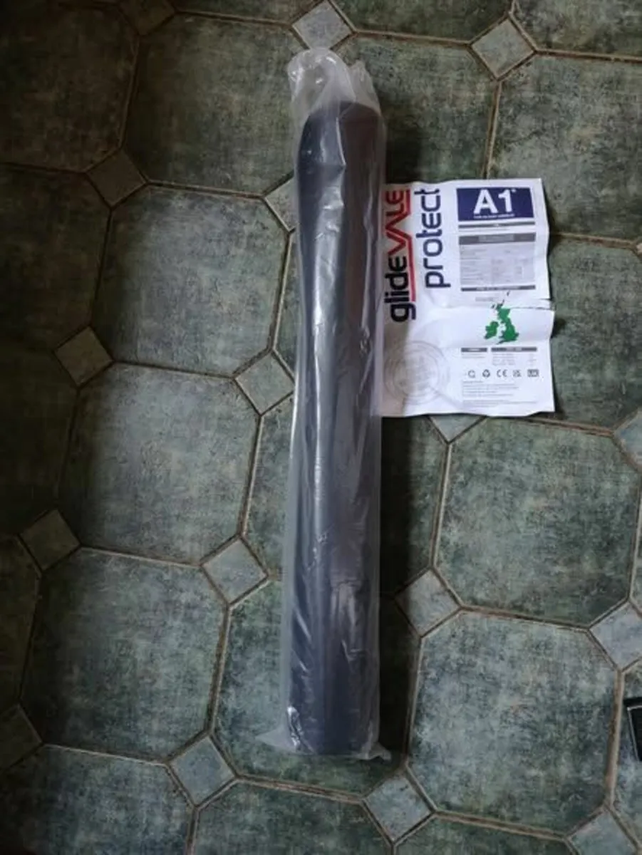 Unopened Flashing Tape (10m)+Opened Roof underlay - Image 2