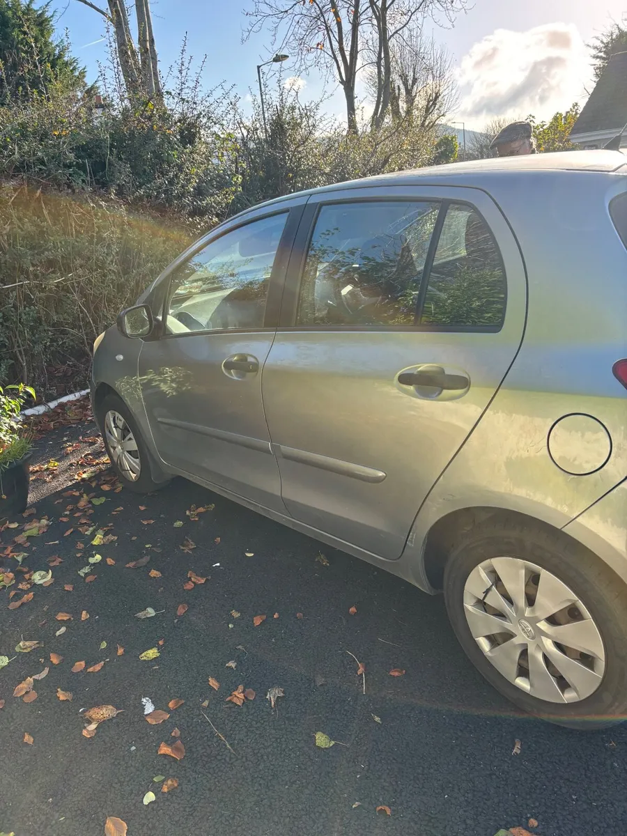 Toyota Yaris 2007 - Image 4