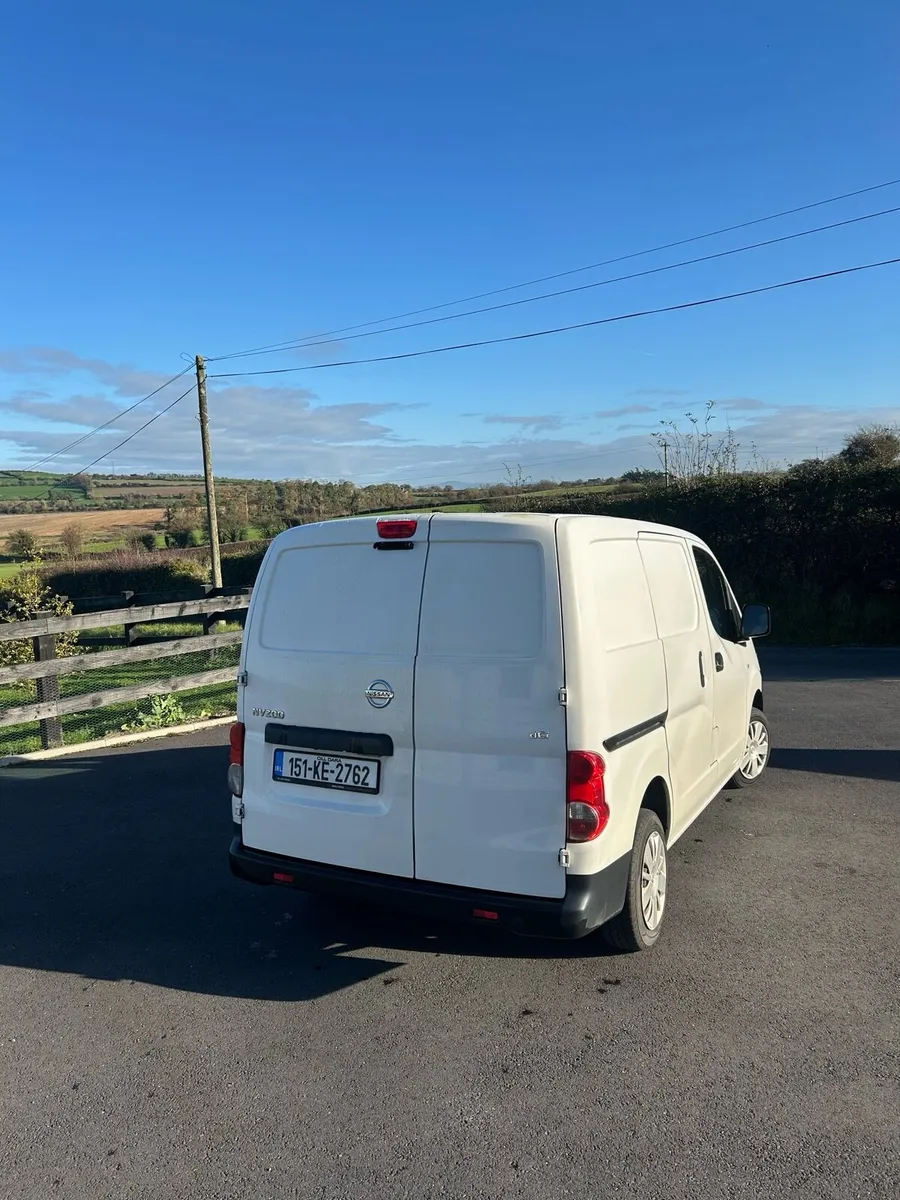 Nissan NV 200 - Image 2
