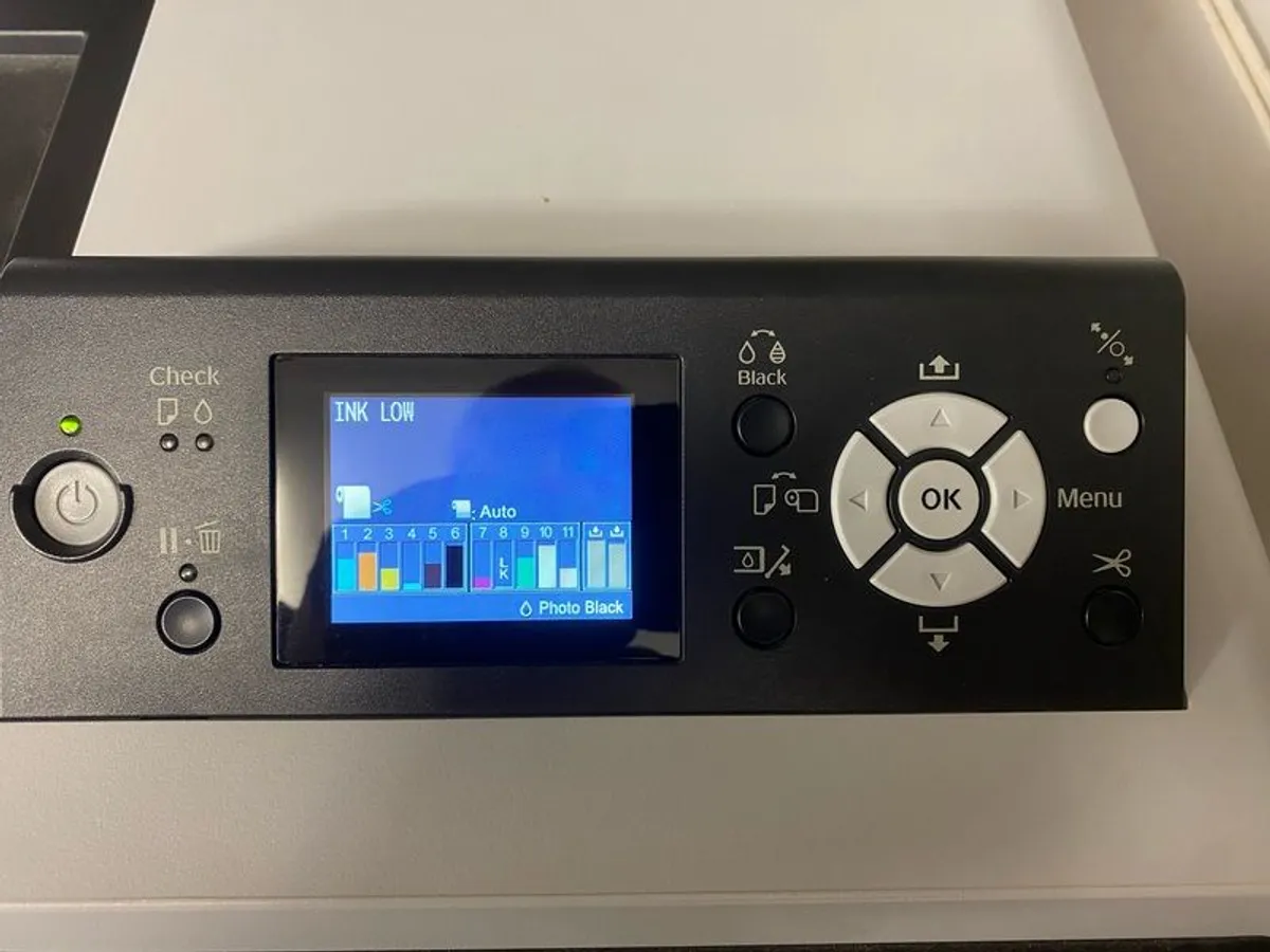Epson Pro 9900 Large Format Printer - Image 3