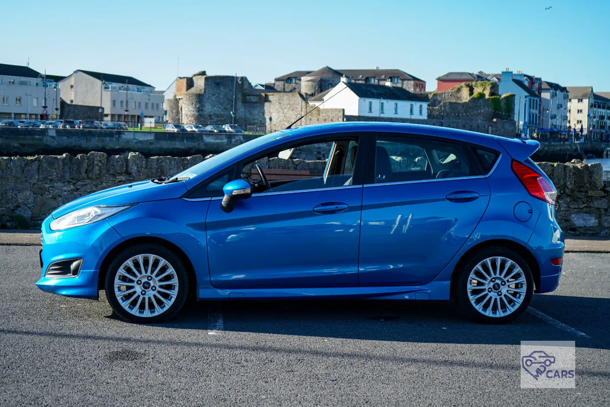 Ford fiesta Automatic - Image 4