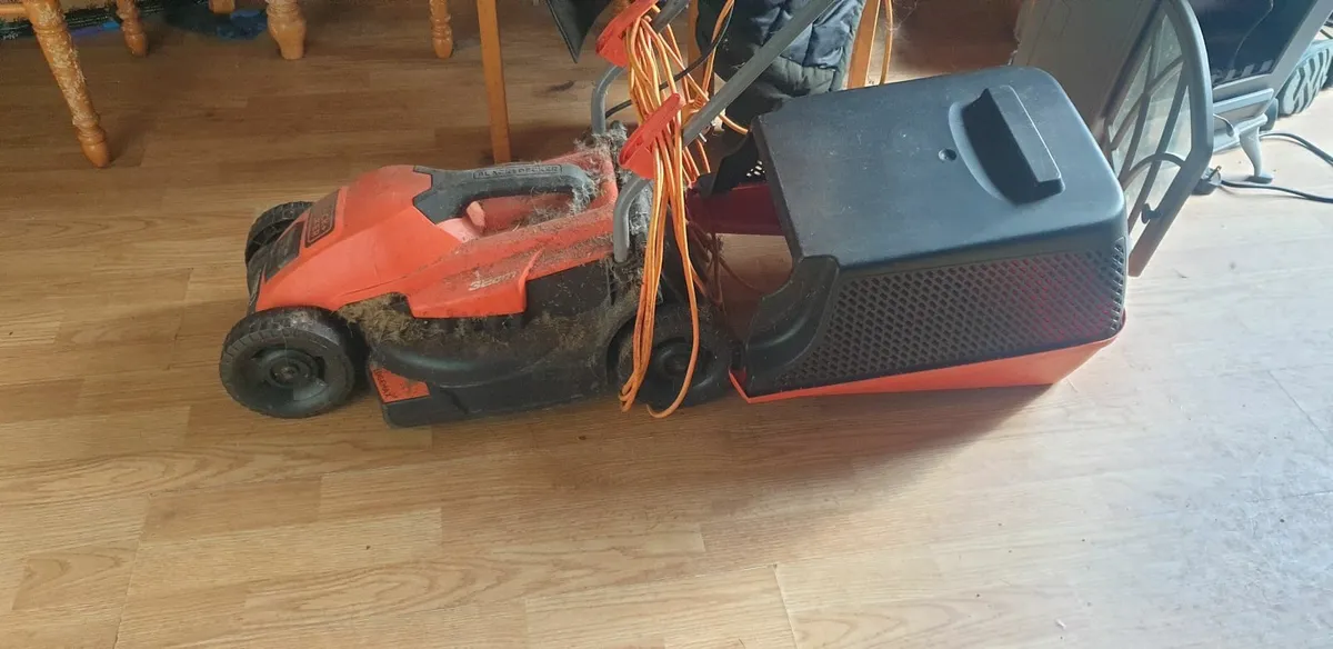 Black & decker electric lawnmower - Image 2