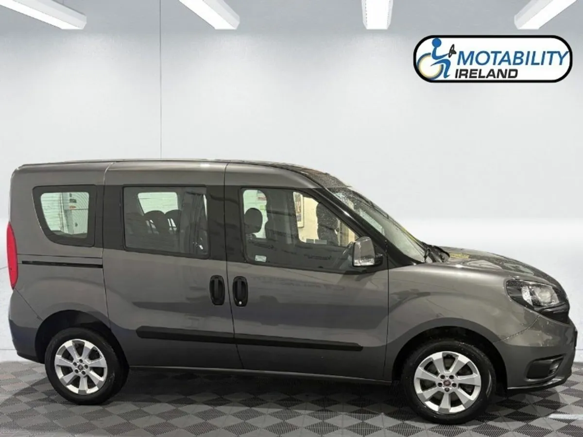 Fiat Doblo Upfront Passenger Wheelchair Accessible - Image 3