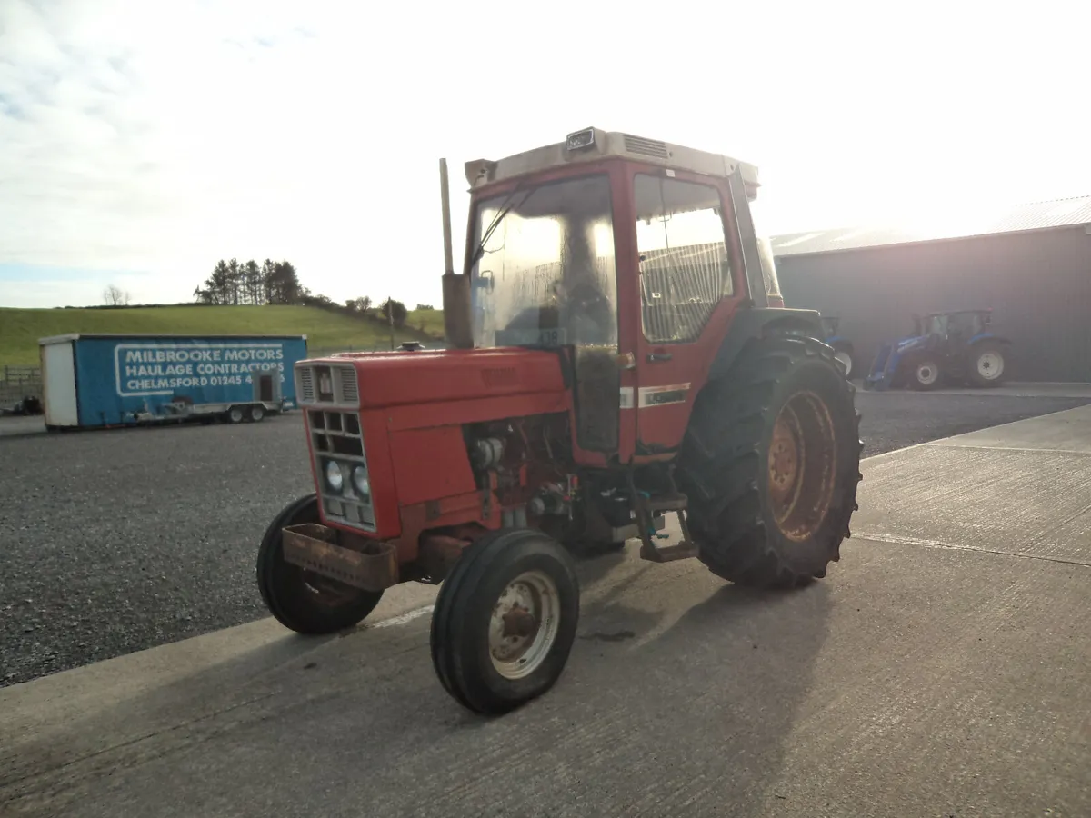 1989 Case IH 884 - Image 4