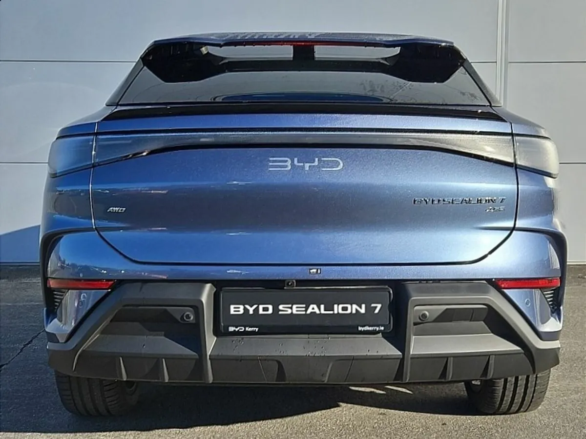 BYD SEALION 7 Design EV - Image 4