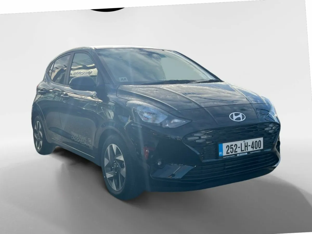 Hyundai i10 i10 Deluxe Plus Auto - Image 1