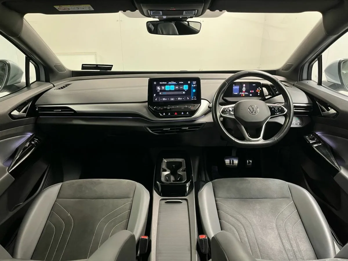 Volkswagen ID.4 Life 52kWh 148BHP - Reversing Came - Image 3