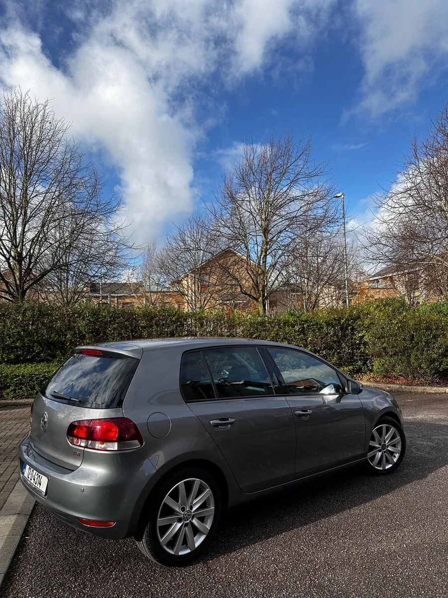 Volkswagen Golf HighLine 1.6 TDi ✅Fresh Nct 10/26 - Image 4