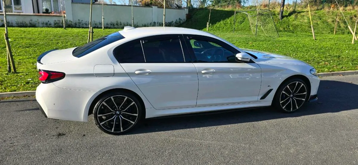 BMW 530E 2020 Huge Spec - Image 3