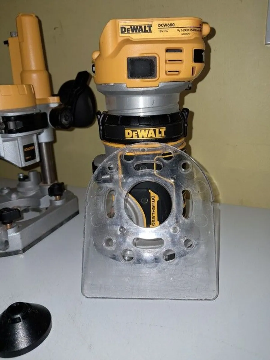 DeWalt DCW600 18V Router. - Image 4