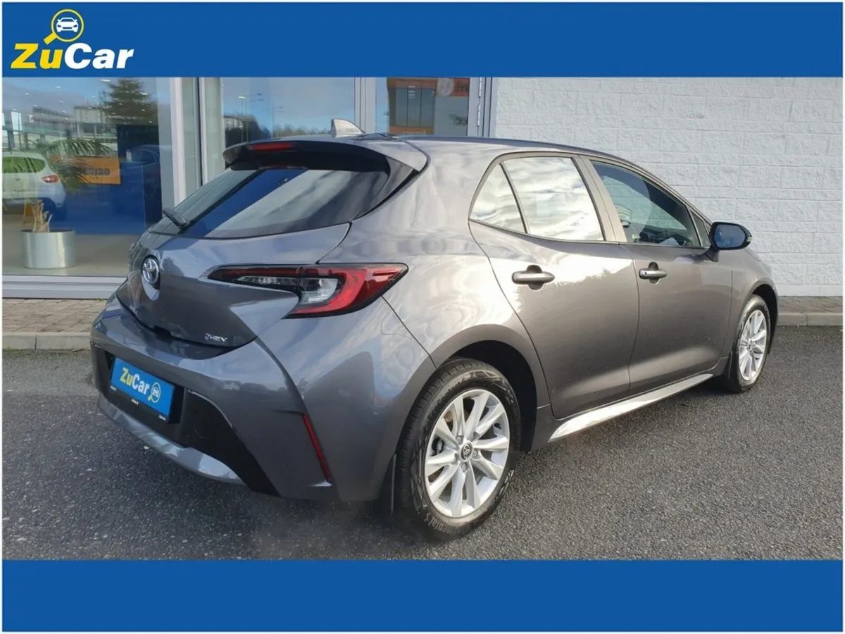 Toyota Corolla 1.8 Hybrid Luna Hatchback - Image 4