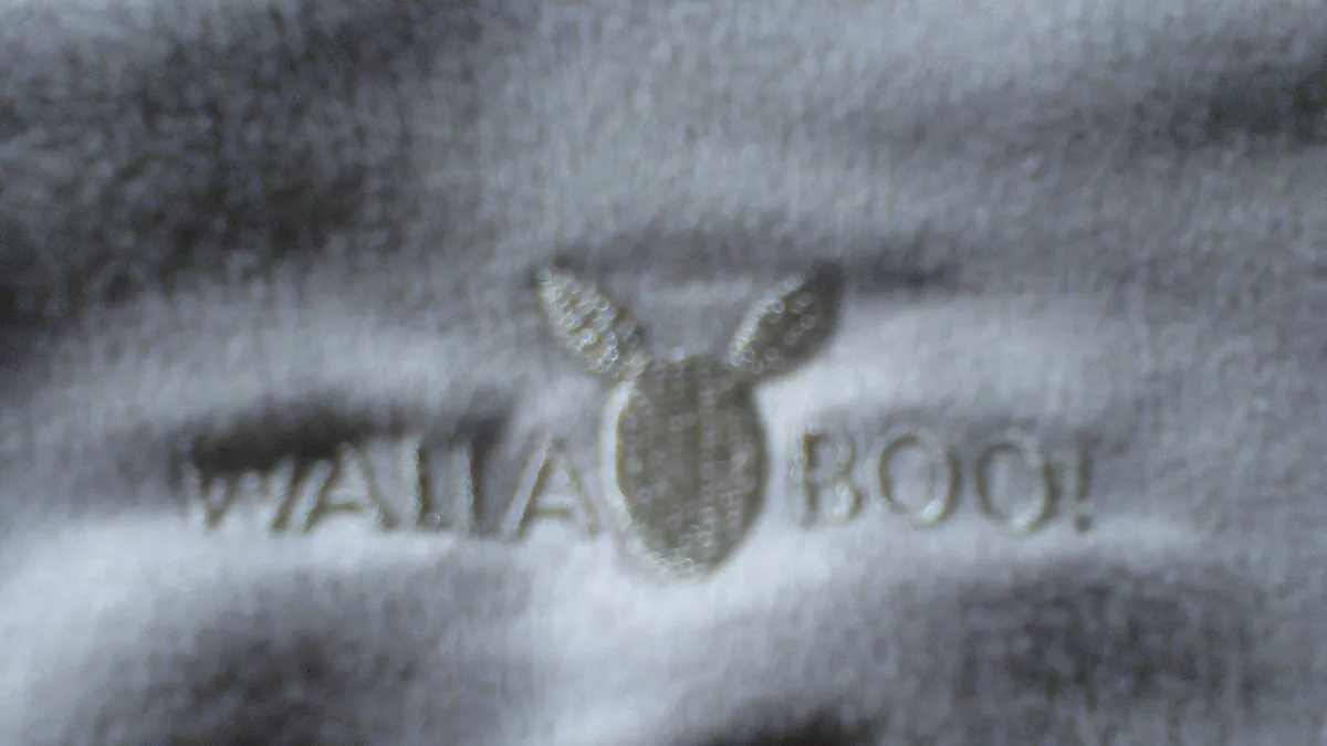 Walla boo infant carseat deluxe footmuff - Image 3