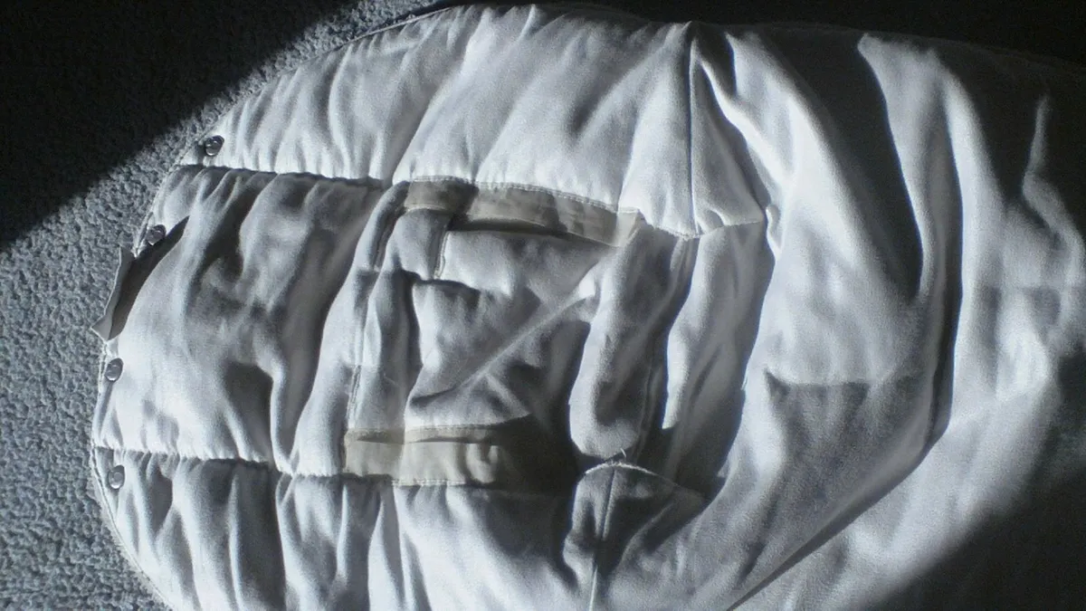 Walla boo infant carseat deluxe footmuff - Image 4