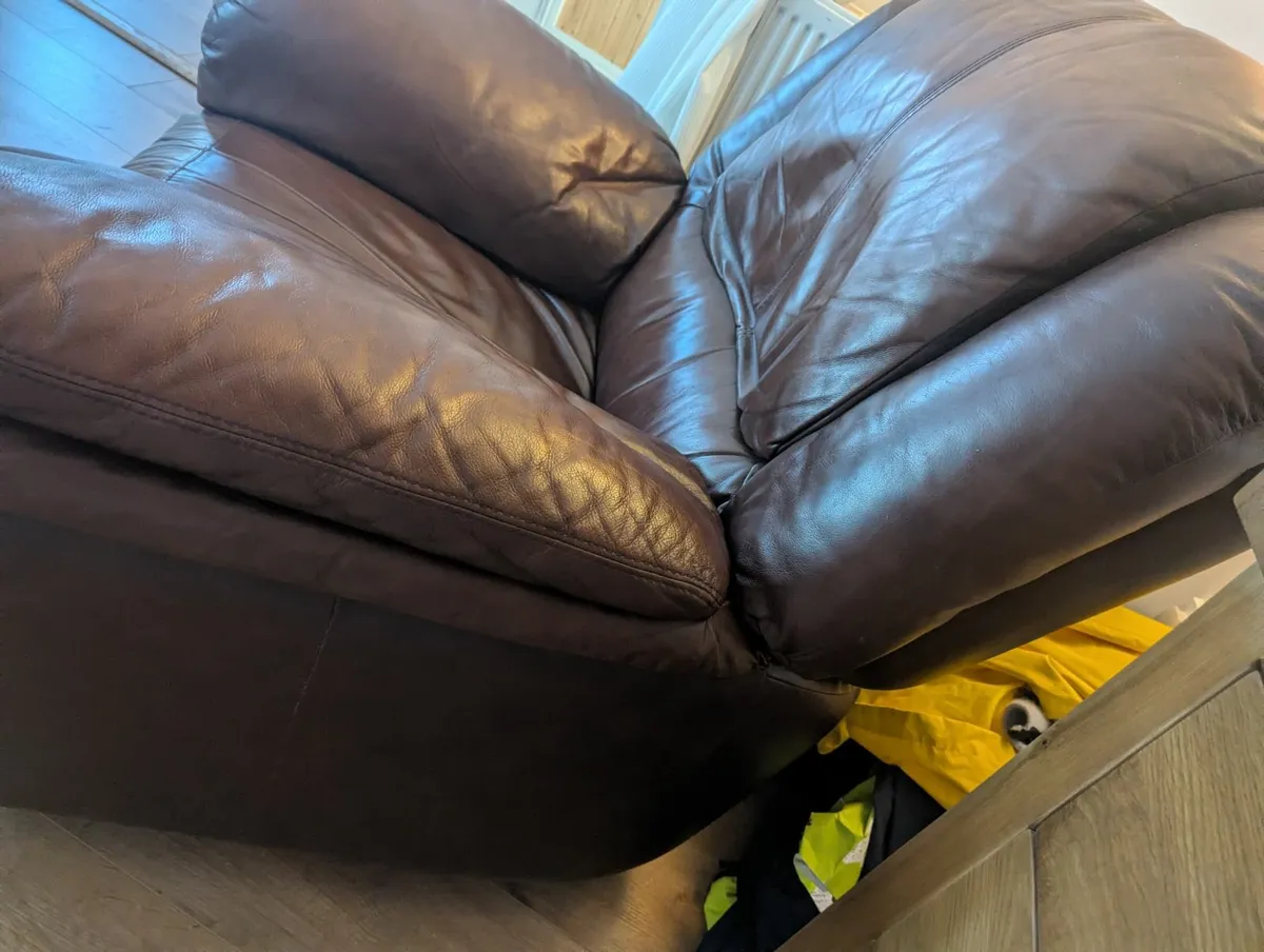 Recliners x2 good quality good condition - Image 3