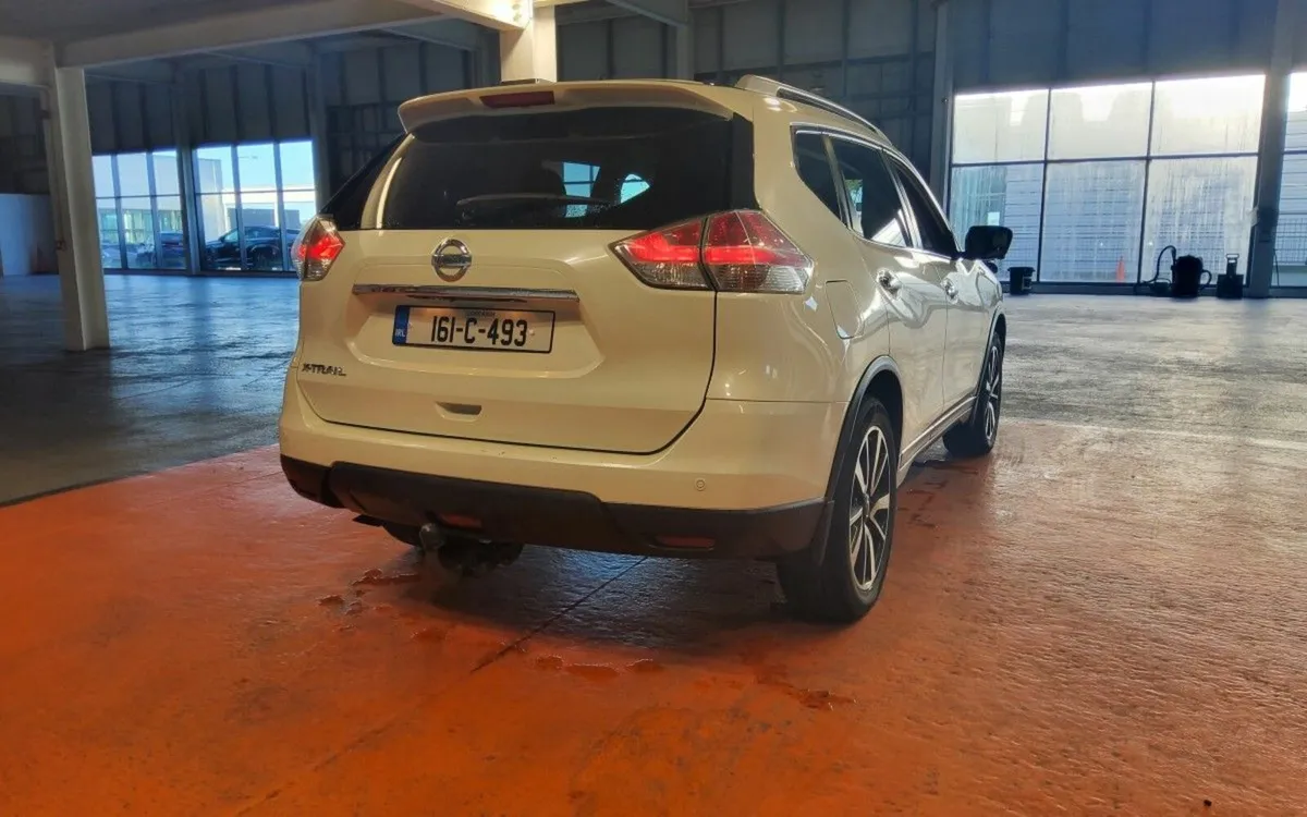 Nissan X-Trail 1.6d SVE CVT 7 SEATS - Image 3