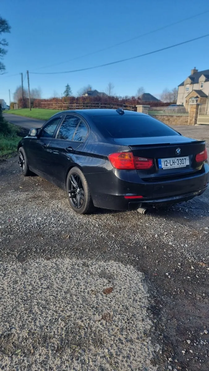 BMW 3-Series 2012 - Image 2