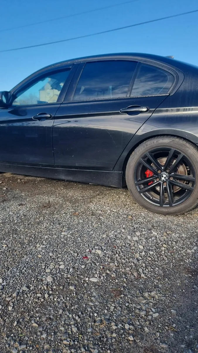 BMW 3-Series 2012 - Image 4