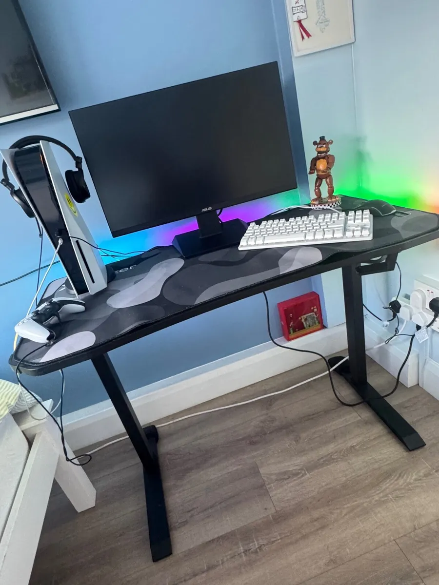 Gaming Desk - Image 2