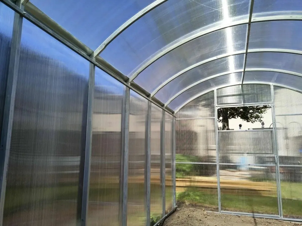 SALE - Straight Wall 2.5 Polycarbonate Greenhouse - Image 4