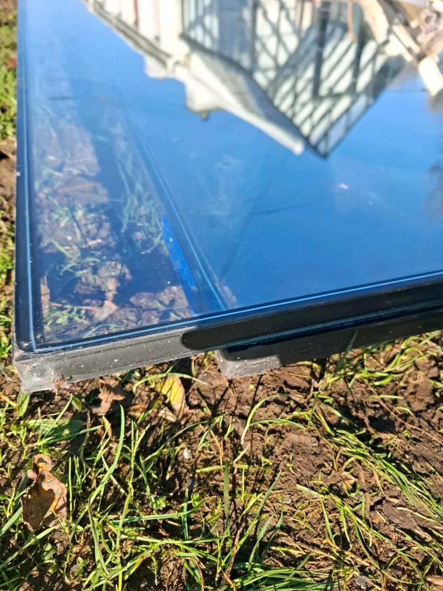 Glass Panels - Image 3
