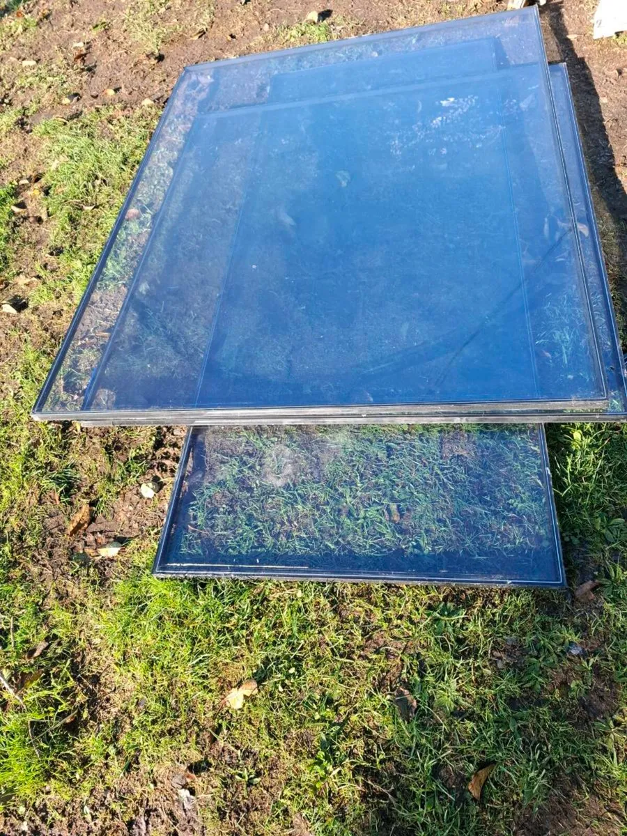 Glass Panels - Image 4