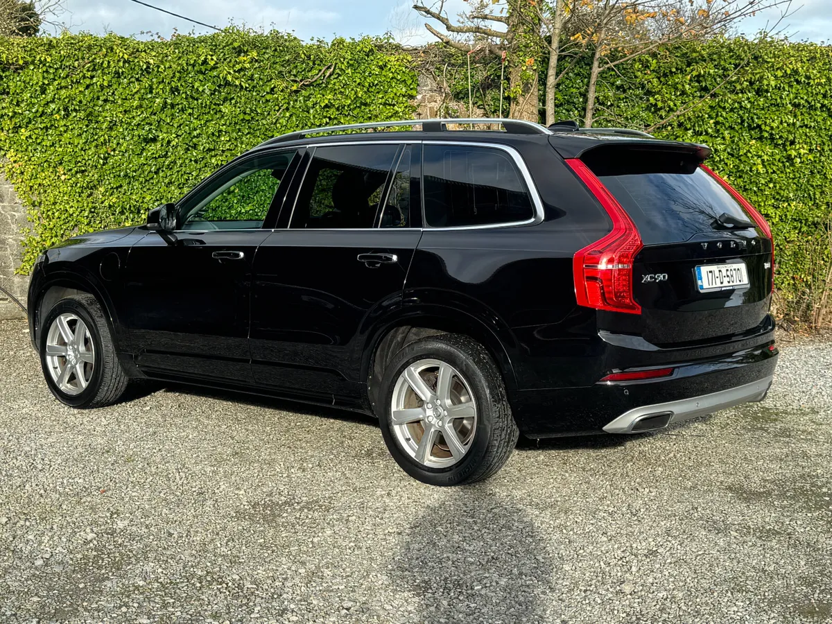 2017 Volvo XC90 2.0 T8 Plug In Hybrid - Image 3
