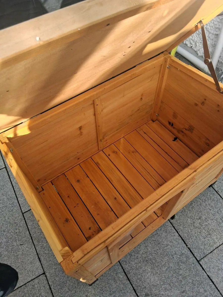 Dog kennell - Image 3