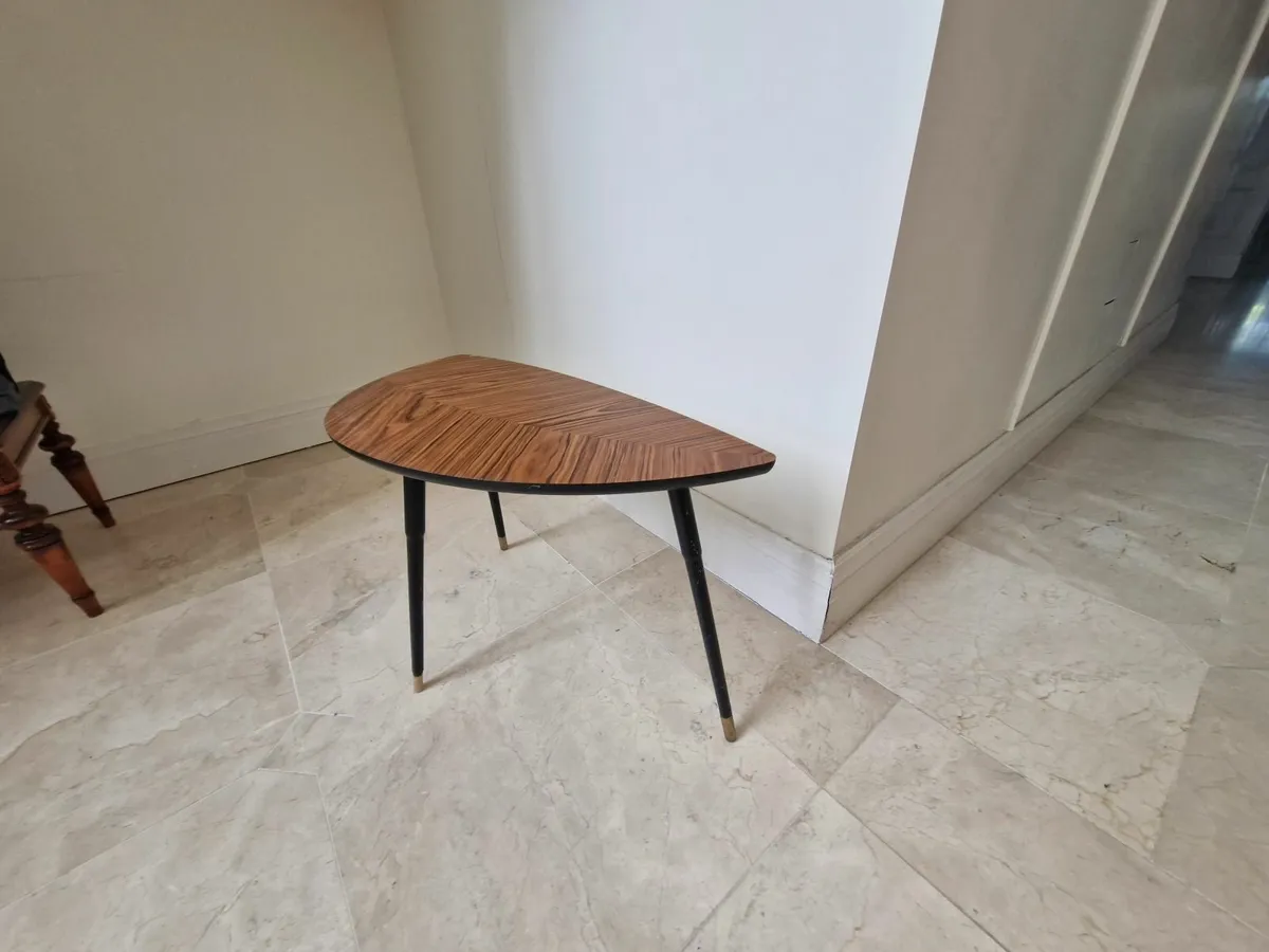 Coffee table - Image 1