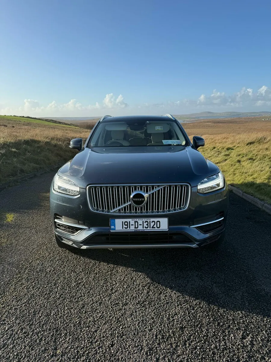Volvo XC90 T8 Plug in Hybrid - Image 4