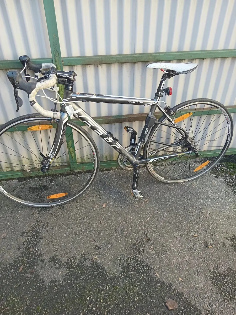Felt F95 Road Bike - Image 1