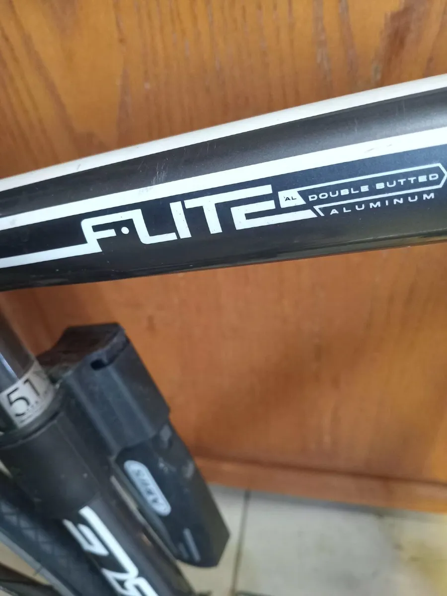 Felt F95 Road Bike - Image 2