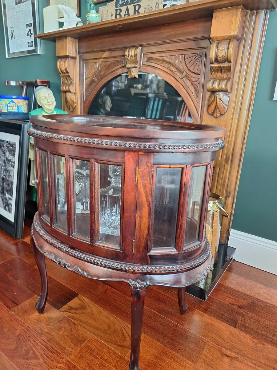 Mahogany drinks cabinet - Image 1