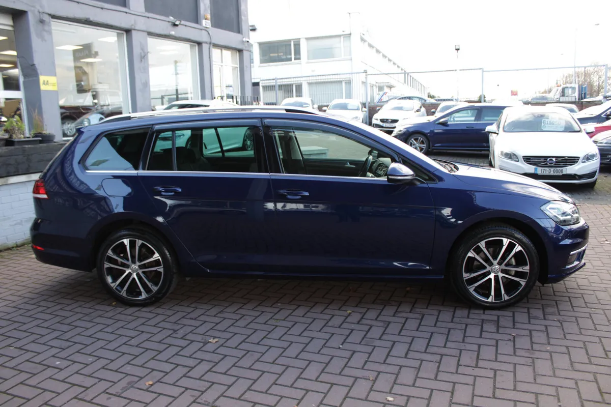 1.2TSI  COMFORTLINE PLUS 5DR ESTATE AUTO // 1 OWNE - Image 3