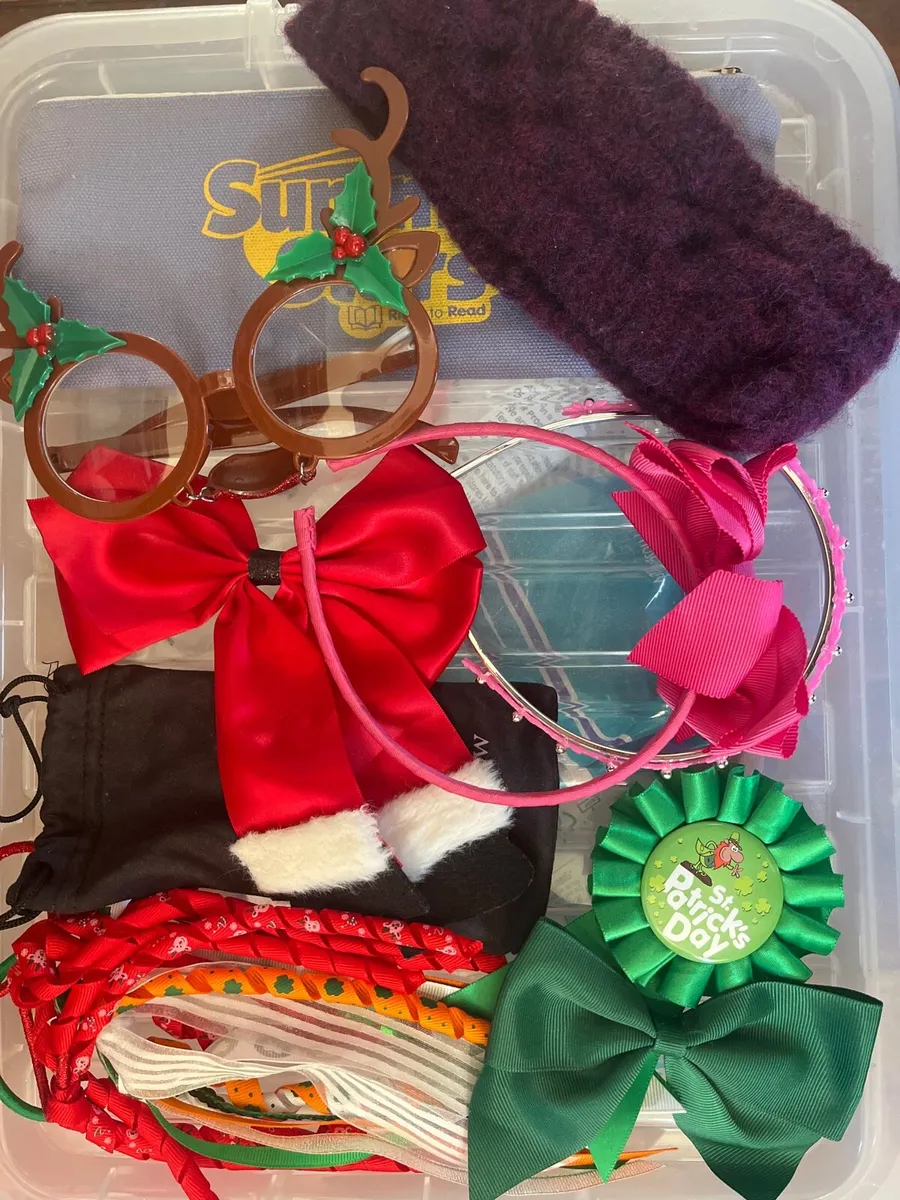 Bundle of accessories - Image 1