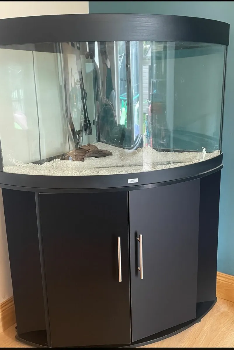 JUWEL TRIGON 190 FISH TANK
