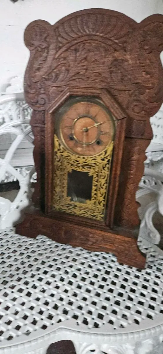 ANTIQUE CLOCK - Image 1