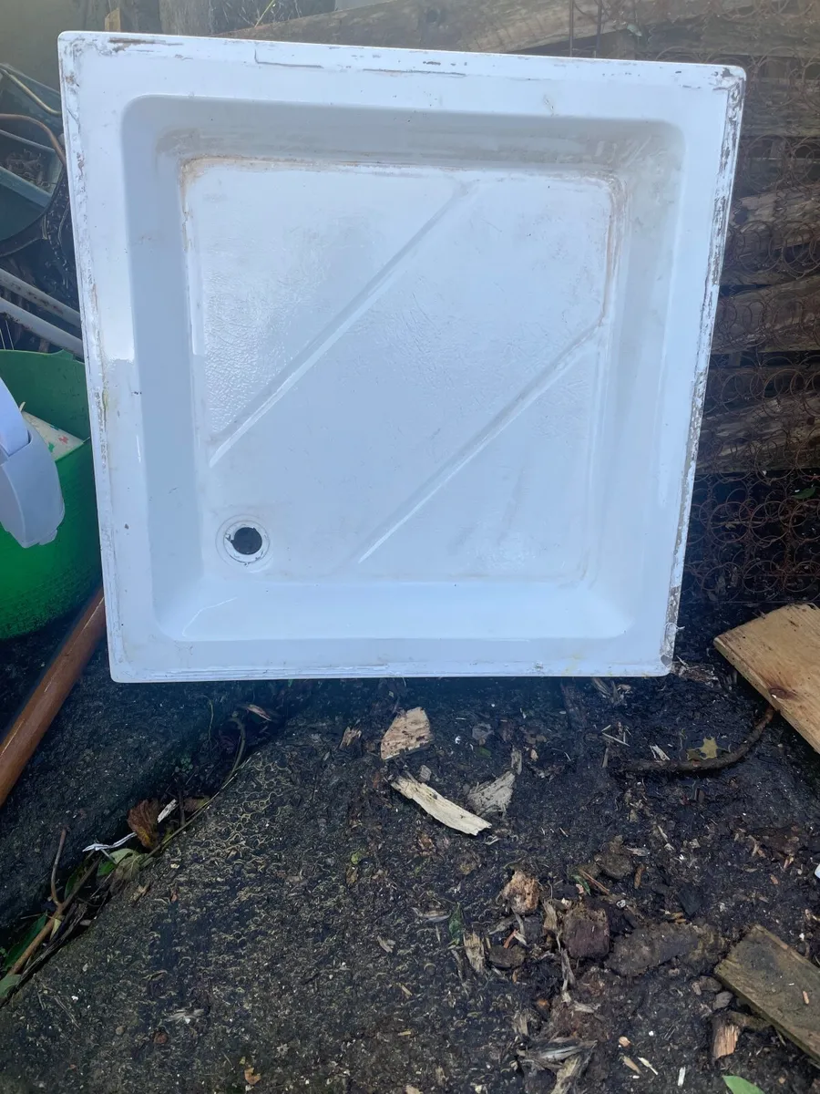 Shower tray - Image 1