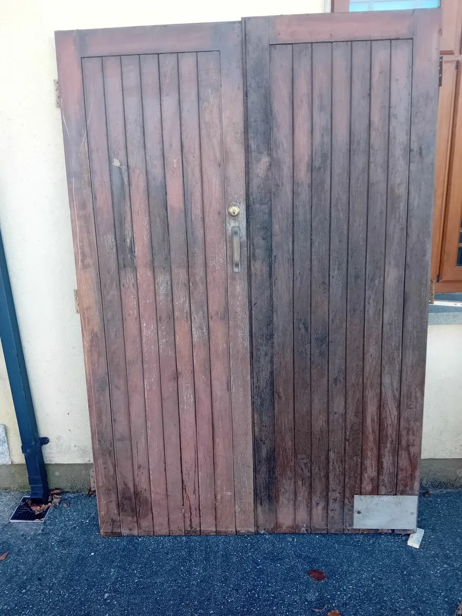 External rebated teak doors - Image 2