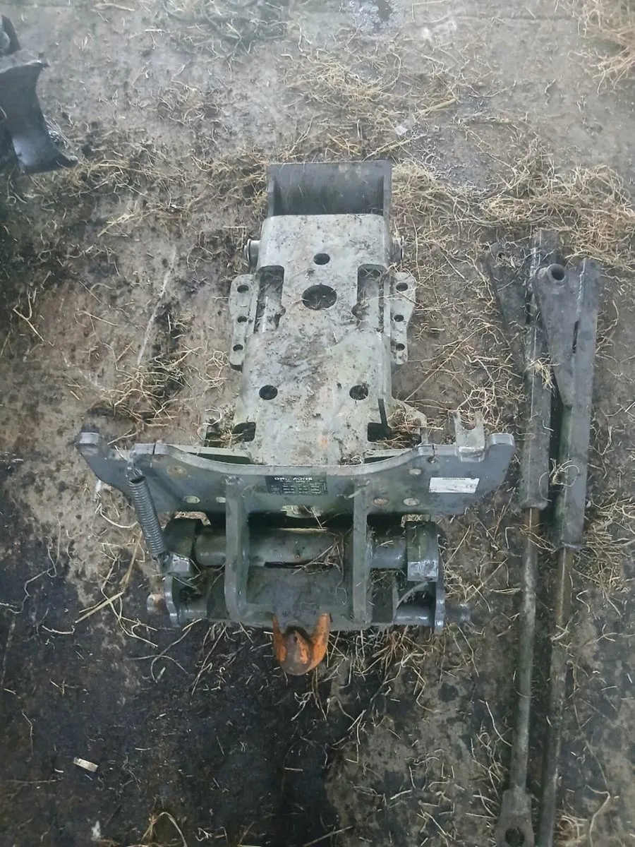 Dramon hichch - Image 1