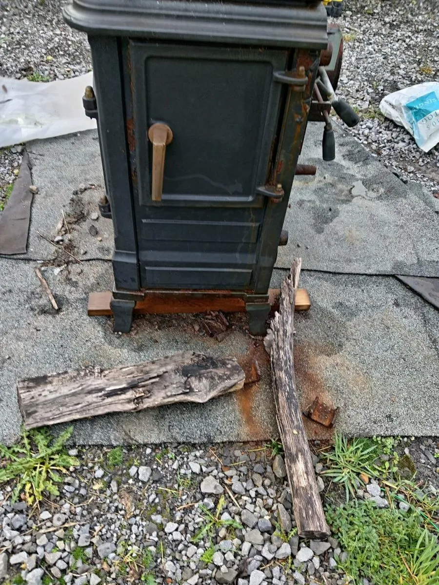 Blacksmith stove - Image 2